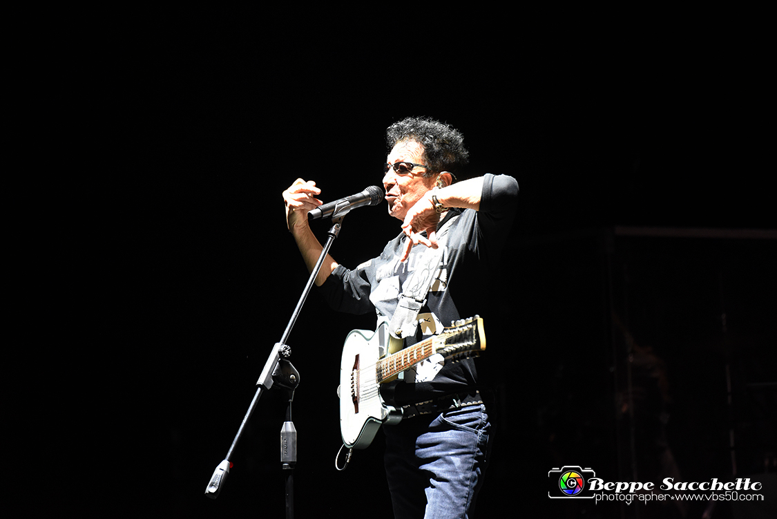 VBS_3920 - Concerto Edoardo Bennato - Peter Pan Rock 'n' Roll Tour.jpg